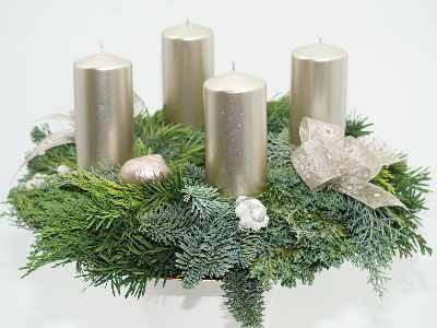 Adventskranz elegant metallic